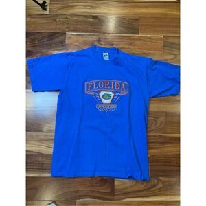 Size M - Vintage‎ 1990s Florida Gators Tshirt Embroidered
